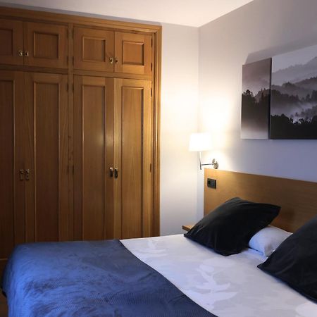 Aparthotel El Serch Andorra la Vella Exterior foto