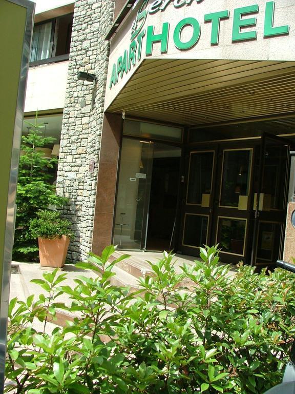 Aparthotel El Serch Andorra la Vella Exterior foto